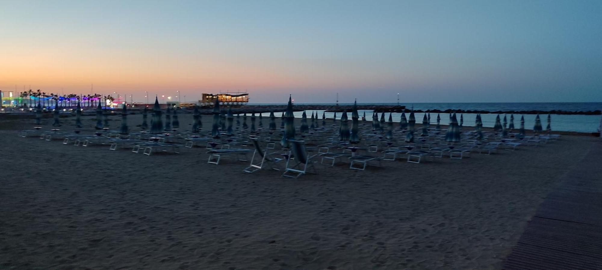فيلا Oltre Confine Fronte Mare مارينا دي مونتينيرو المظهر الخارجي الصورة